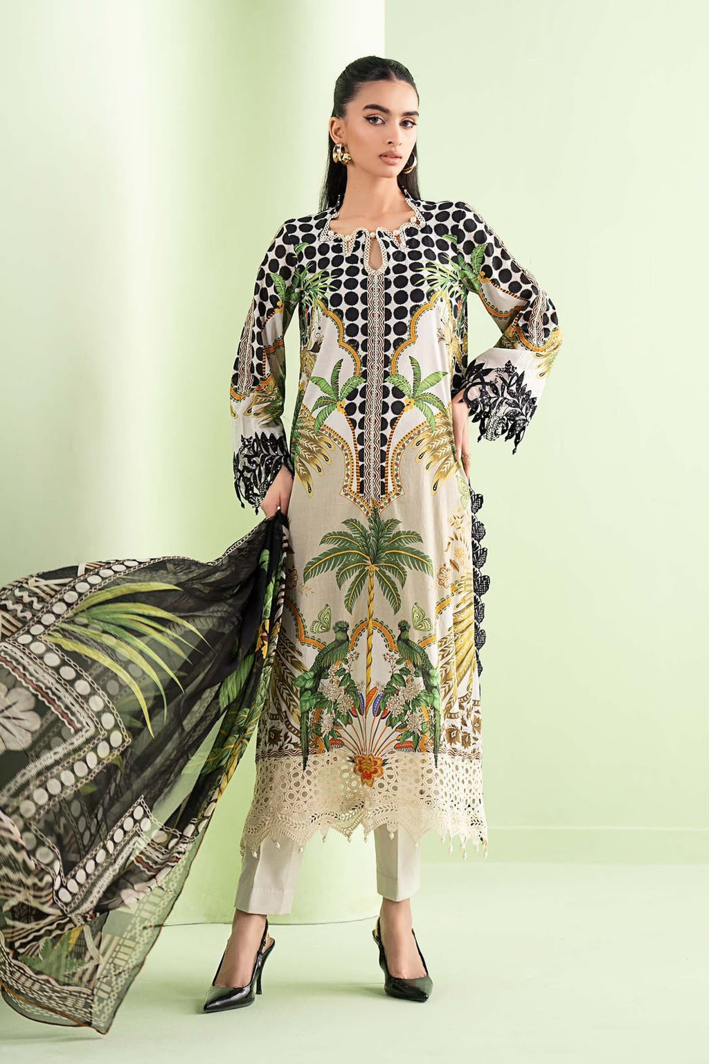 *SUMMER COLLECTION*

Variety of Colors & Designs Available
Maria.B/Iznik/ Premium Lawn Suit 3pc