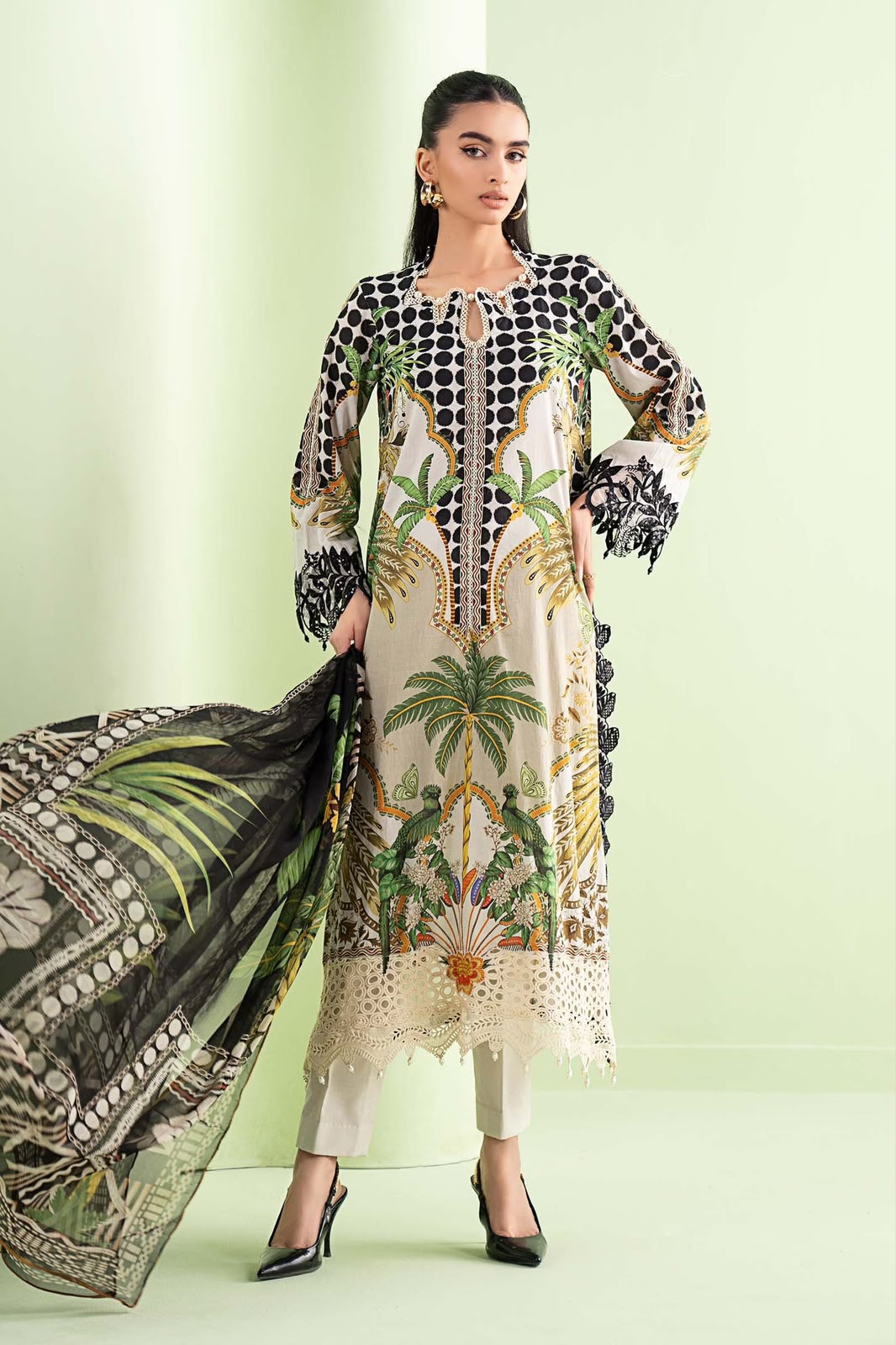 *SUMMER COLLECTION*

Variety of Colors & Designs Available
Maria.B/Iznik/ Premium Lawn Suit 3pc