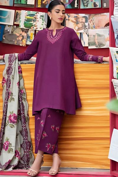 PARTY SUIT WORN BY NEELUM MUNIR
Unstitch Replica

FABRIC
Shirt: ORGANZA
Dupatta: NET
Trouser: MALAI