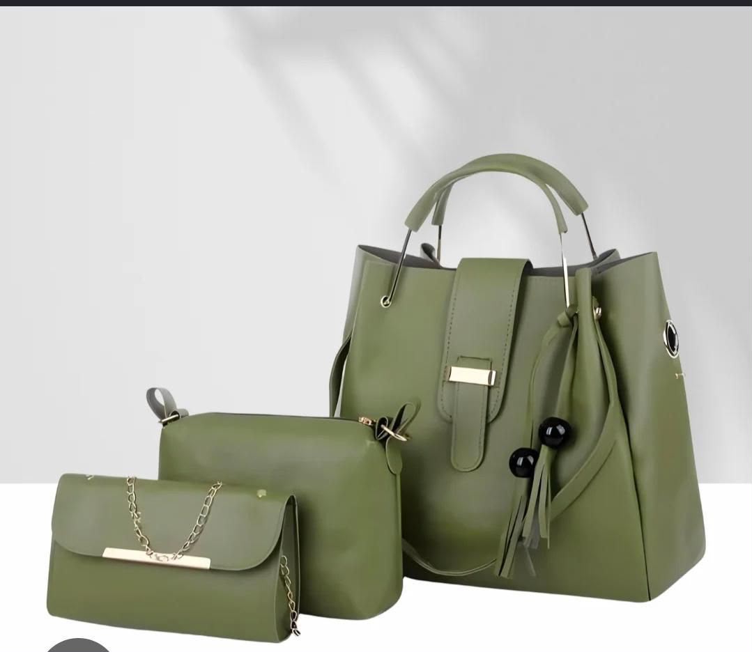 *Sale sale sale dhamaka sale


*Good quality Bags*